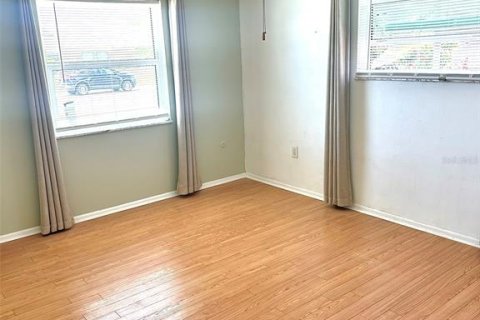 House in Sun City Center, Florida 2 bedrooms, 117.61 sq.m. № 1786437 - photo 7