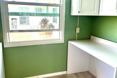 House in Sun City Center, Florida 2 bedrooms, 117.61 sq.m. № 1786437 - photo 20