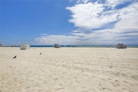Copropriété à louer à Miami Beach, Floride: 1 chambre, 147.25 m2 № 2332157 - photo 19