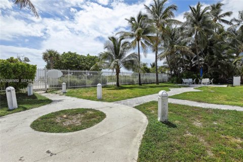 Copropriété à louer à Miami Beach, Floride: 1 chambre, 147.25 m2 № 2332157 - photo 21