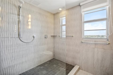 Copropriété à louer à Miami Beach, Floride: 1 chambre, 147.25 m2 № 2332157 - photo 9