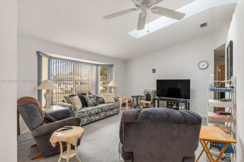 Купить виллу или дом в Пунта-Горда, Флорида 5 комнат, 129.41м2, № 2045504 - фото 7