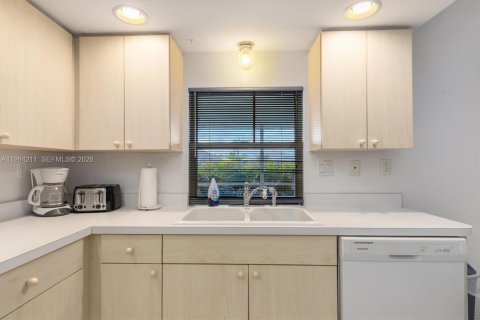 Купить виллу или дом в Пунта-Горда, Флорида 5 комнат, 129.41м2, № 2045504 - фото 12