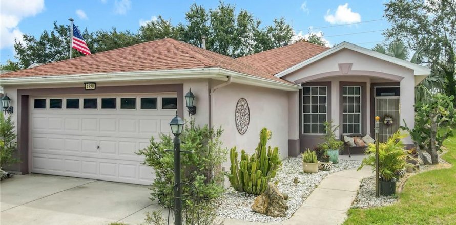 Casa en Tavares, Florida 3 dormitorios, 136.66 m2 № 1869131