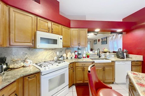 Casa en venta en Tavares, Florida, 3 dormitorios, 136.66 m2 № 1869131 - foto 16
