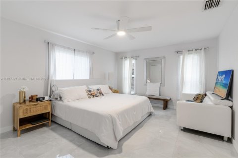 Villa ou maison à vendre à Cape Coral, Floride: 3 chambres, 165.83 m2 № 1800680 - photo 24