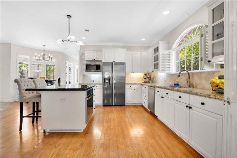 Casa en venta en Winter Park, Florida, 5 dormitorios, 357.77 m2 № 1734977 - foto 12