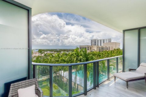 Condo in Miami, Florida, 1 bedroom  № 1940467 - photo 19