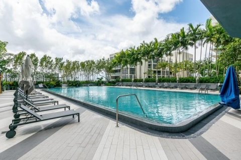 Condo in Miami, Florida, 1 bedroom  № 1940467 - photo 23