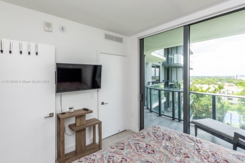 Condo in Miami, Florida, 1 bedroom  № 1940467 - photo 18
