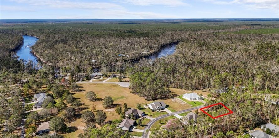 Land in Live Oak, Florida № 2166110