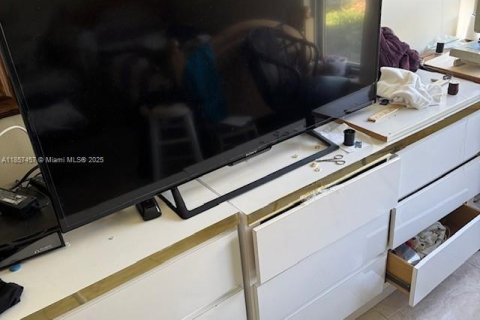 Condominio en alquiler en Aventura, Florida, 2 dormitorios, 126.44 m2 № 1960224 - foto 13