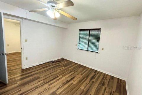 Condominio en alquiler en Gainesville, Florida, 2 dormitorios, 81.2 m2 № 1906419 - foto 10