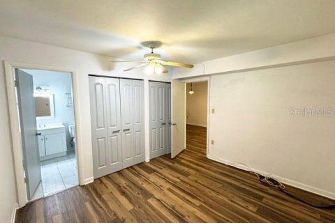Condominio en alquiler en Gainesville, Florida, 2 dormitorios, 81.2 m2 № 1906419 - foto 11