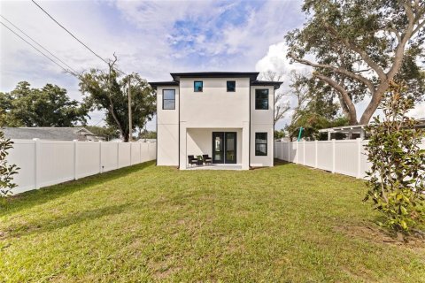 Villa ou maison à vendre à Saint Petersburg, Floride: 4 chambres, 217.48 m2 № 2415134 - photo 17