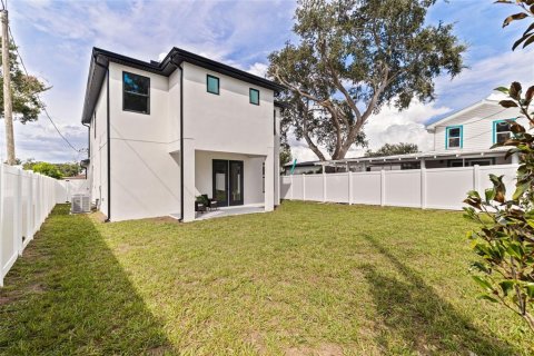 Villa ou maison à vendre à Saint Petersburg, Floride: 4 chambres, 217.48 m2 № 2415134 - photo 21