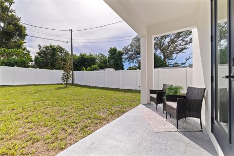 Villa ou maison à vendre à Saint Petersburg, Floride: 4 chambres, 217.48 m2 № 2415134 - photo 15