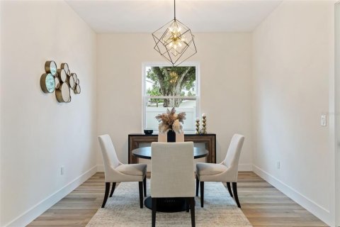 Villa ou maison à vendre à Saint Petersburg, Floride: 4 chambres, 217.48 m2 № 2415134 - photo 5