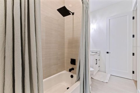 Villa ou maison à vendre à Saint Petersburg, Floride: 4 chambres, 217.48 m2 № 2415134 - photo 20
