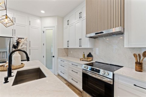Villa ou maison à vendre à Saint Petersburg, Floride: 4 chambres, 217.48 m2 № 2415134 - photo 10