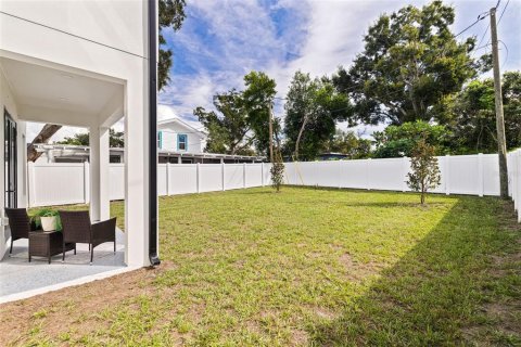 Villa ou maison à vendre à Saint Petersburg, Floride: 4 chambres, 217.48 m2 № 2415134 - photo 16