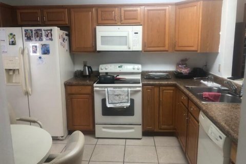 Touwnhouse à vendre à Boca Raton, Floride: 3 chambres, 149.02 m2 № 2249328 - photo 5