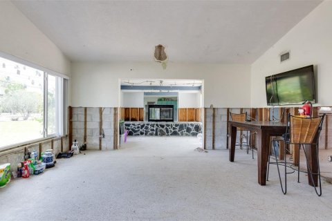 House in Palm Harbor, Florida 3 bedrooms, 141.4 sq.m. № 1673597 - photo 5