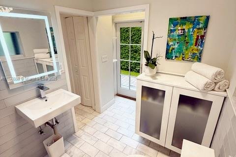 Casa en venta en North Miami, Florida, 2 dormitorios, 105.54 m2 № 1945947 - foto 26