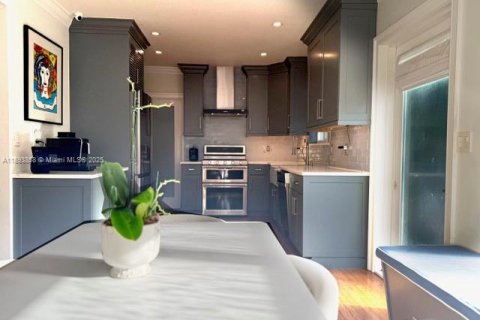 Casa en venta en North Miami, Florida, 2 dormitorios, 105.54 m2 № 1945947 - foto 7
