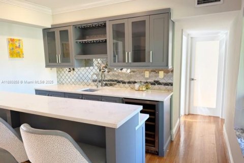 Casa en venta en North Miami, Florida, 2 dormitorios, 105.54 m2 № 1945947 - foto 14