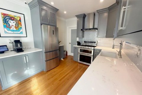 Casa en venta en North Miami, Florida, 2 dormitorios, 105.54 m2 № 1945947 - foto 9