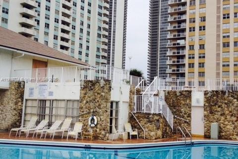 Condominio en alquiler en Hallandale Beach, Florida, 2 dormitorios, 102.19 m2 № 2088513 - foto 2