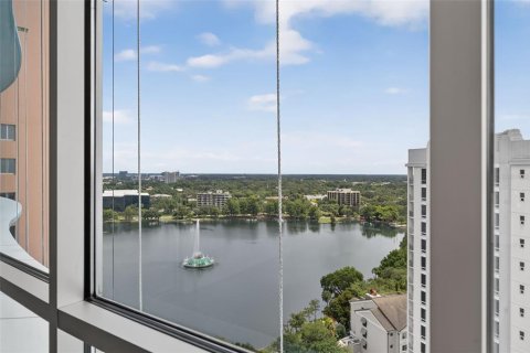 Condo in Orlando, Florida, 2 bedrooms  № 2199245 - photo 7