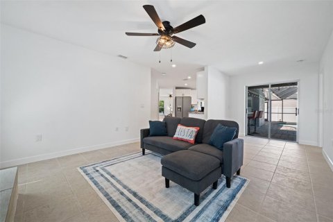 Casa en venta en Fort Myers, Florida, 3 dormitorios, 154.96 m2 № 2356496 - foto 18