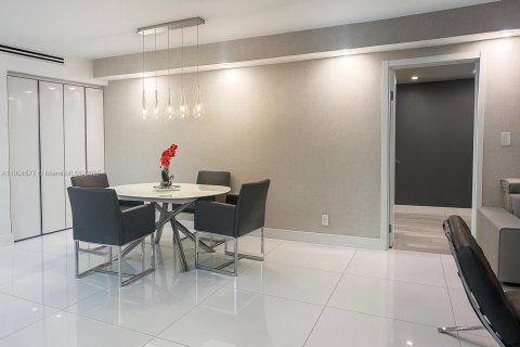 Copropriété à vendre à Aventura, Floride: 2 chambres, 101.64 m2 № 1956974 - photo 6