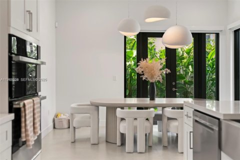 Купить виллу или дом в Майами, Флорида 4 спальни, 187.85м2, № 2026720 - фото 19