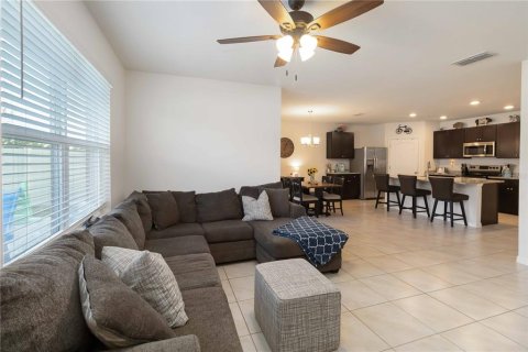 Villa ou maison à vendre à Sanford, Floride: 4 chambres, 171.5 m2 № 2215201 - photo 16