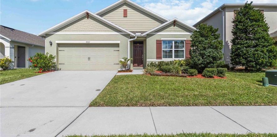 Villa ou maison à Sanford, Floride 4 chambres, 171.5 m2 № 2215201