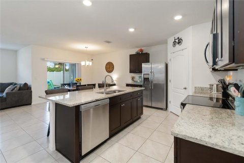 Villa ou maison à vendre à Sanford, Floride: 4 chambres, 171.5 m2 № 2215201 - photo 7