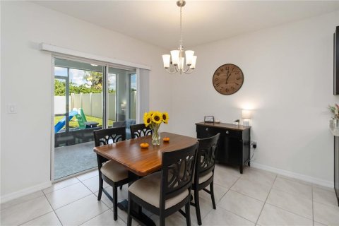 Villa ou maison à vendre à Sanford, Floride: 4 chambres, 171.5 m2 № 2215201 - photo 12