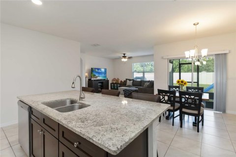 Villa ou maison à vendre à Sanford, Floride: 4 chambres, 171.5 m2 № 2215201 - photo 10