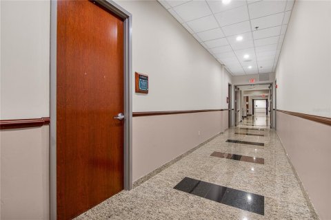 Immobilier commercial à louer à Orlando, Floride: 67.35 m2 № 1568079 - photo 6