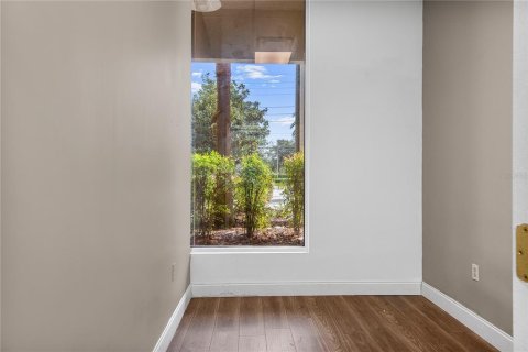 Immobilier commercial à louer à Orlando, Floride: 67.35 m2 № 1568079 - photo 7