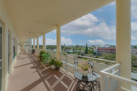Copropriété à vendre à Gulfport, Floride: 1 chambre, 75.72 m2 № 1403701 - photo 5