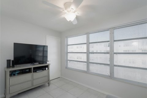 Copropriété à vendre à Gulfport, Floride: 1 chambre, 75.72 m2 № 1403701 - photo 18