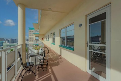 Copropriété à vendre à Gulfport, Floride: 1 chambre, 75.72 m2 № 1403701 - photo 6