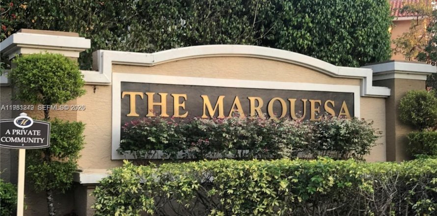 Condo in Pembroke Pines, Florida, 1 bedroom  № 2044368