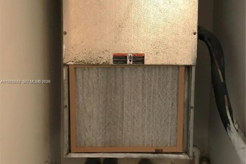 Condo in Pembroke Pines, Florida, 1 bedroom  № 2044368 - photo 18