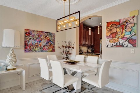 Condo in Hallandale Beach, Florida, 1 bedroom  № 1975774 - photo 6