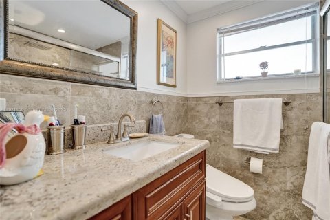 Condo in Hallandale Beach, Florida, 1 bedroom  № 1975774 - photo 29